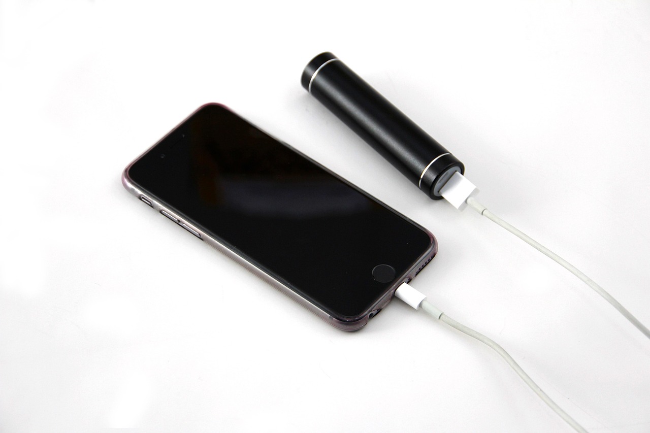 Portable phone charger battery pack