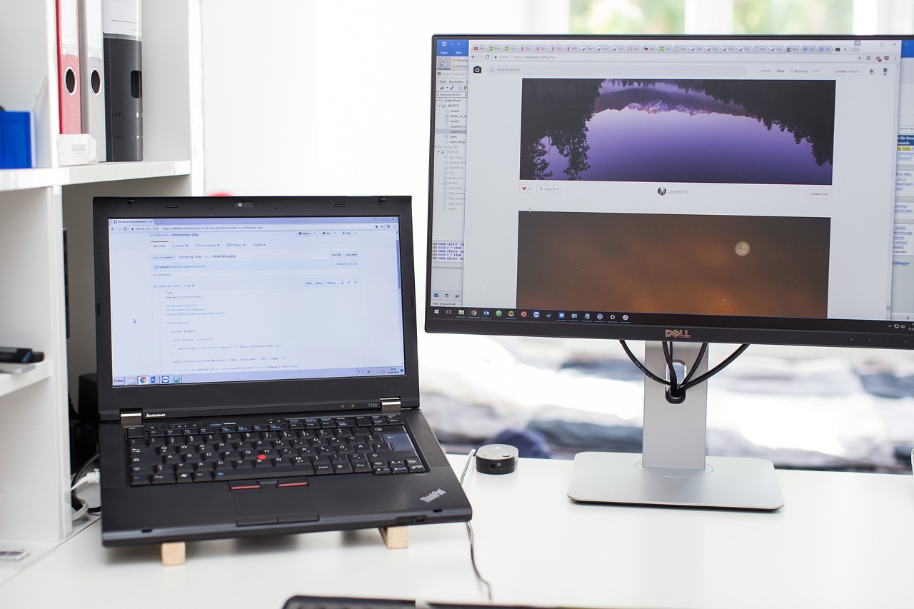 Dual monitor computer setup workspace