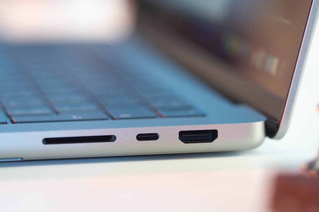 Laptop ports connectivity