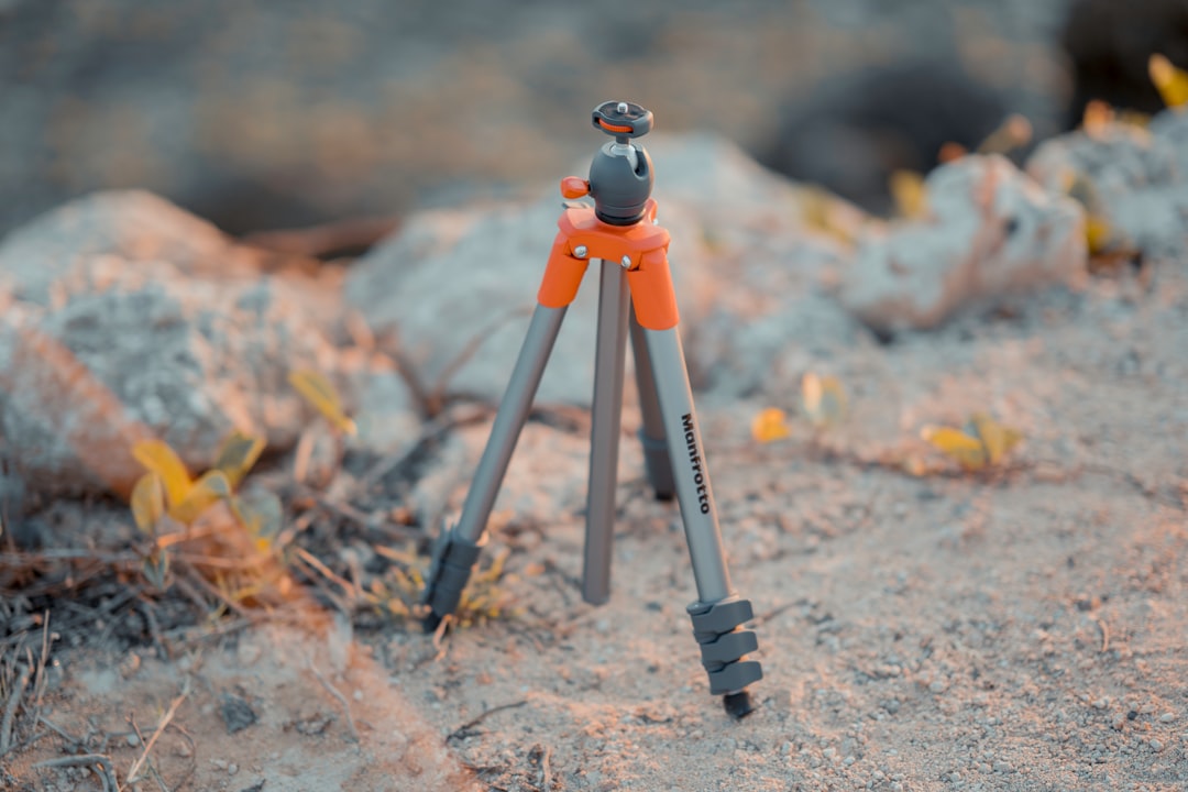 Compact travel tripod for lightweight camera support