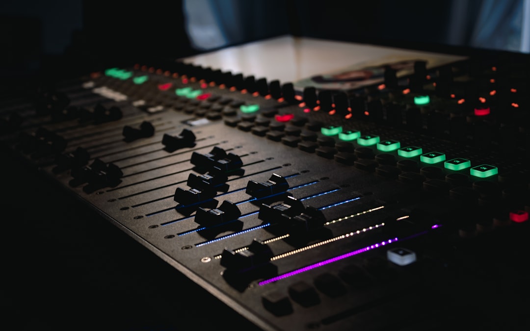 Audio waveform visualization showing clean dialogue separation