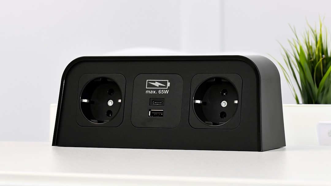 USB-C desktop charging hub