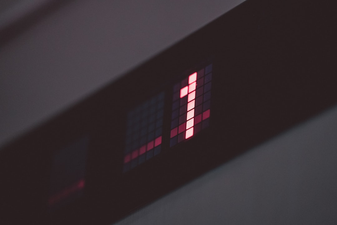 Digital weight measurement display screen closeup