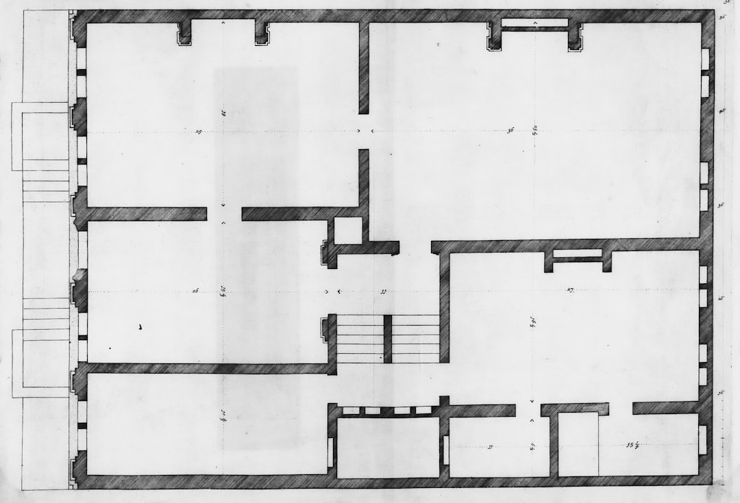 Large multi-story home floorplan showing WiFi coverage challenges