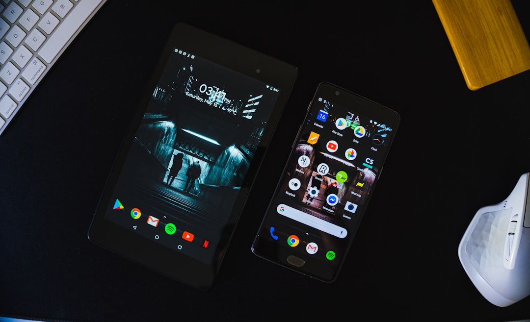 Android tablet home screen with apps and widgets