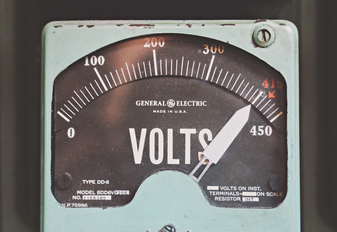 Analog voltmeter dial